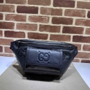 GUCCI ボディバッグ ウエストポーチ GGエンボスベルトバッグ 645093 1W3CN