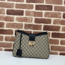 GUCCI パドロック GG ミディアム ショルダーバッグ ‎795113 KHNKG 9765 ベージュ＆ブラック