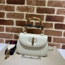 Gucci(グッチ) コピー 675797 10ODT 8454 GUCCI スモール トップハンドルバッグ 675797 10ODT 8454 ホワイト