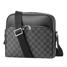 ルイヴィトン ショルダーバッグ  N41408 ダミエ グラフィット DAMIER GRAPHITE デイトンPM メンズ