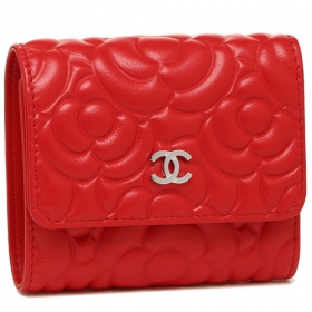 シャネル 折財布 レディース CHANEL A82548 Y33117 0B561 レッド シルバー