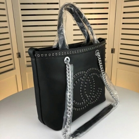 Chanel 本革 シャネル 2wayバッグ ブラック