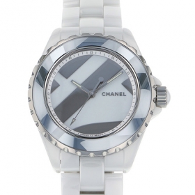 シャネルJ12 アンタイトル H5582 ホワイト文字盤 メンズ 腕時計