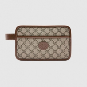 グッチ GUCCI インターロッキングG付き トラベルケーススタイル（625764 92TCG 8563）GGスプリーム キャンバス